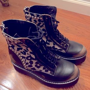 Brand New Steve Madden